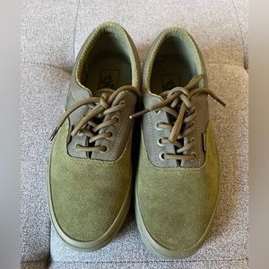 Olive green suede Vans like new